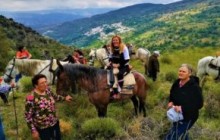 Alpujarra de la Sierra apuesta por el turismo ecuestre para dar a conocer sus encantos naturales a caballo