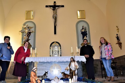 La iglesia de San Miguel Arcángel de Mecina Bombarón ya luce el ‘Misterio del Nacimiento de Jesús