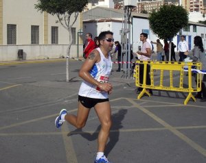 Un atleta del club Murgiver durante una competición